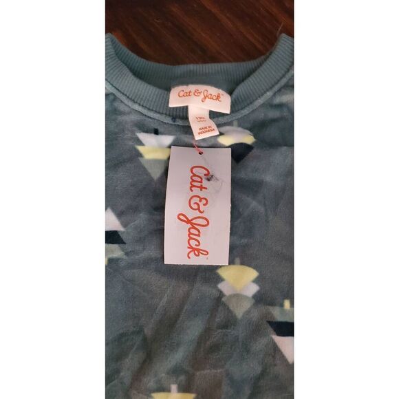 NWT UNISEX CAT & JACK PULLOVER VELOUR TOP - Picture 2 of 4